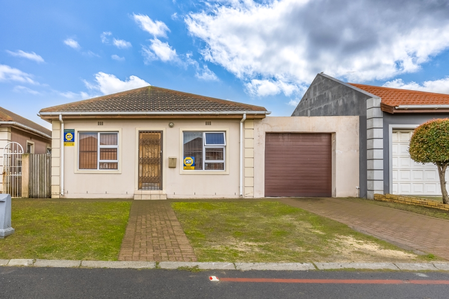 2 Bedroom Property for Sale in Hagley Western Cape